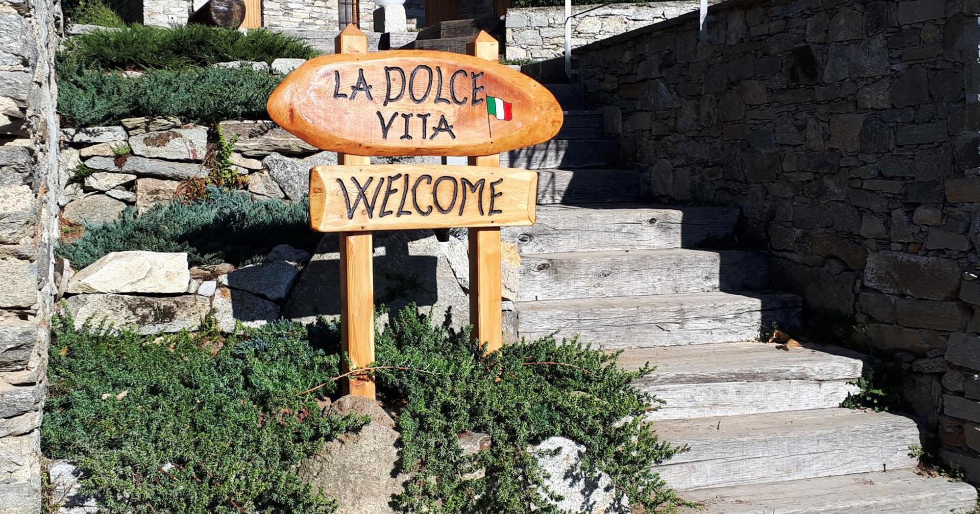 La Dolce Vita Chalet Massino Visconti Exterior foto